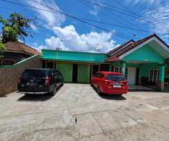 Hotel OYO 93814 Amanda Homestay