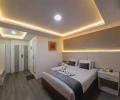  Kurnia perdana Hotel