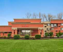 Hotel Ramada By Wyndham Tukwila Southcenter