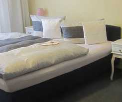 Hotel Hotel-Pension Adler Untert&uuml;rkheim