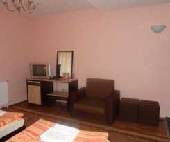 Hotel Kestenite Family