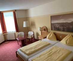  Hotel Restaurant Lebzelter