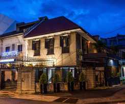  The Brownstone Hostel & Space
