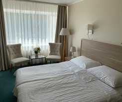  Pine Resort