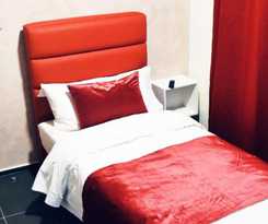 Hotel H&ocirc;tel onyx expo