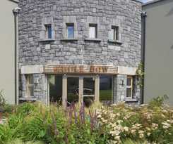 Fiddle + Bow Hotel