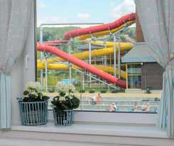  Aqua Hotel
