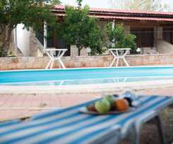 Hotel Harmony & Studio