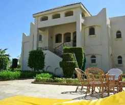 Hotel Tamra Residence Apartment