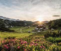 Hotel Gjaid-Alm 1739m am Dachstein-Only Accessible by Cable Car