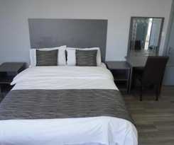  Roshni Hotel