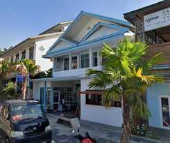 Hotel Komodo Indah and Hostel