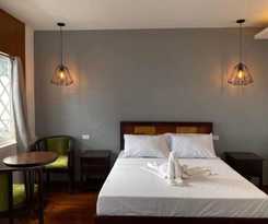  Dumaguete Seafront Hotel