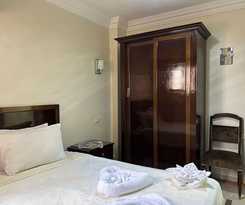 Hostal Pyramids Terrace INN