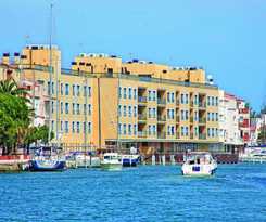 Viviendas Turísticas Vacacionales Pierre and Vacances Empuriabrava Marina