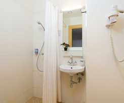 Hotel Meriton Old Town Garden