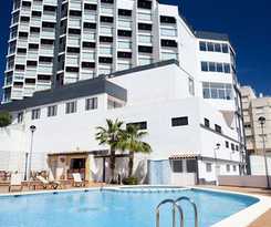 La Familia Gallo Rojo