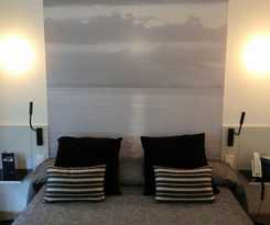 Hotel Atenea Rekord Suites