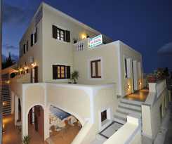 Pensión Petros Villa