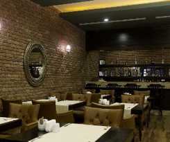 Hotel Roma Beach Resort and Spa