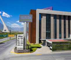 Krystal Urban Monterrey