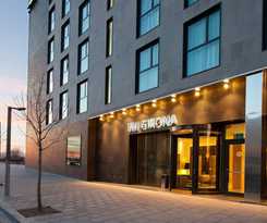 Doubletree By Hilton Girona