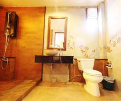 Hotel Feung Nakorn Balcony Rooms and Cafe