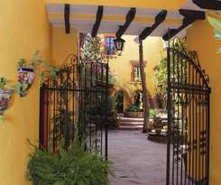 Hotel Casa Mia Suites