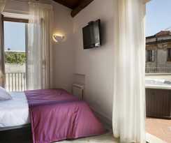 Navona Palace Luxury Inn