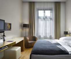 Hotel The Icon  and Lounge