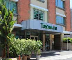 Hotel Toscana Inn