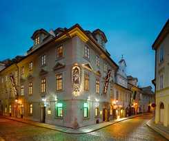 OREA Place Charles Bridge