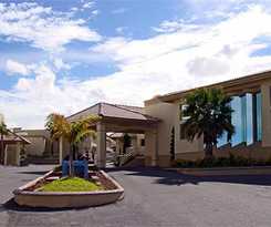 El Cason and Suites