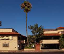 Hotel La Villa De Zaragoza