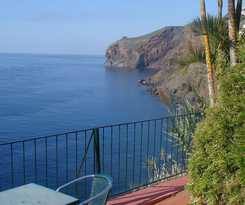 Inn and Art Madeira