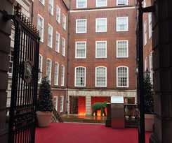 Hotel Apex Temple Court