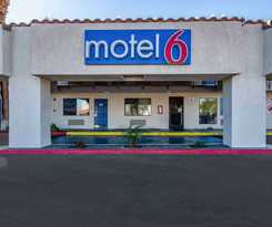 Rodeway Inn and Suites Thousand Palms - Rancho Mirage