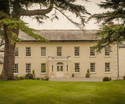 Hotel Roganstown and Country Club