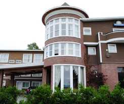 Days Inn By Wyndham Surrey