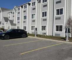 Hotel Parry Sound Inn and Suites