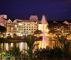 Hotel Flamingo By The Lake