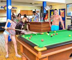 Mad Monkey Village - Hostel