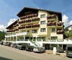 Hotel Alpenruh-Micheluzzi