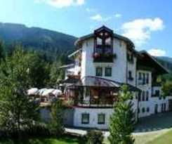 Hotel HOTEL LANDGASTHOF WEINPRESS