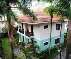 Hotel L'azure Resort and Spa