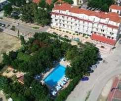 Hotel Summery