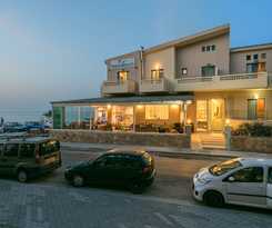 Hotel Pearl Seabreeze Suites