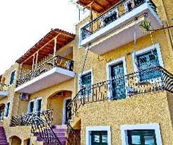 Apartamentos Venetia Studios