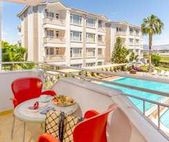 Apartahotel New Garden Side