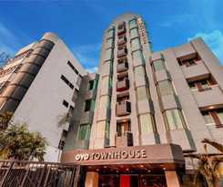  Super OYO Townhouse 2 Hotel Gunung Sahari